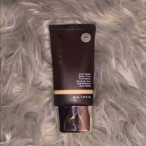 BECCA foundation - Sand